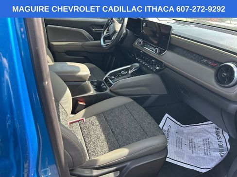 Used 2024 Chevrolet Colorado ZR2 AWD/4WD image 14