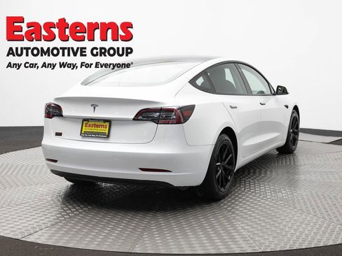 Used 2023 Tesla Model 3 Standard Range RWD image 5