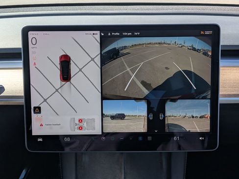 Used 2022 Tesla Model Y Long Range image 13