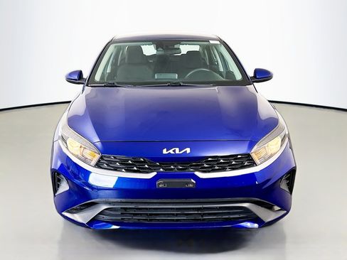 Used 2023 Kia Forte LXS FWD image 2