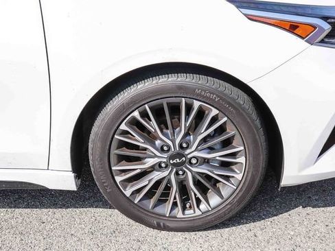 Used 2024 Kia Forte GT-Line w/ GT-Line Premium Package FWD image 8
