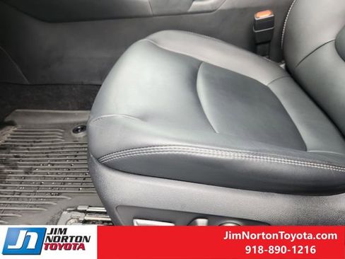 Used 2025 Toyota RAV4 XLE Premium w/ Weather Package AWD/4WD image 25