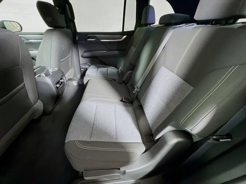 New 2026 GMC Acadia Elevation w/ Black Edition AWD/4WD image 19