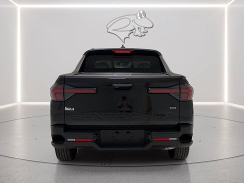 Used 2025 Hyundai Santa Cruz SEL AWD/4WD image 4