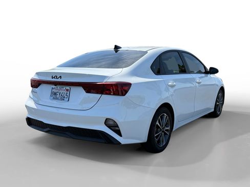 Used 2024 Kia Forte LXS FWD image 5