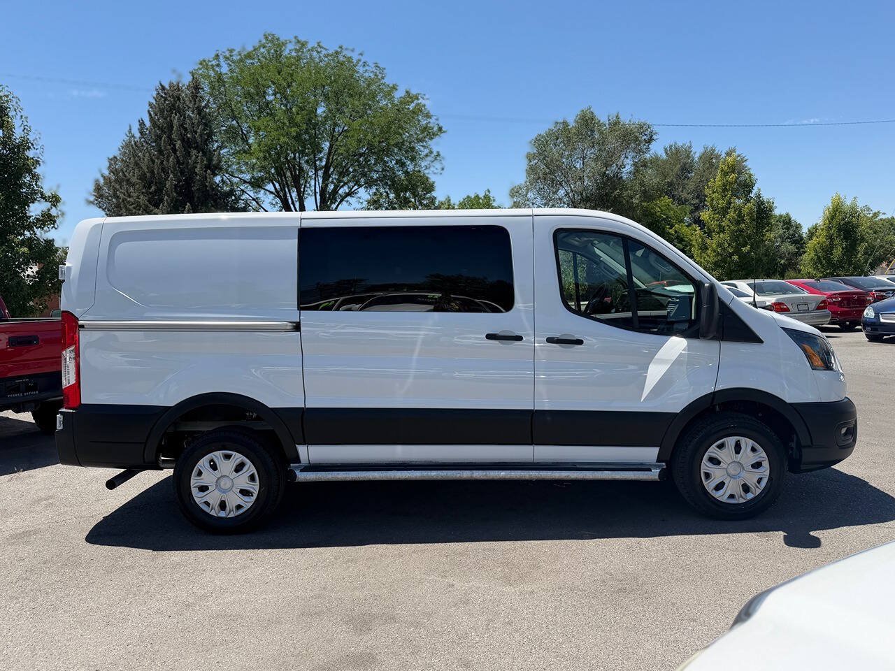 Used 2025 Ford Transit 250 Low Roof w/ Exterior Upgrade Package RWD image 15