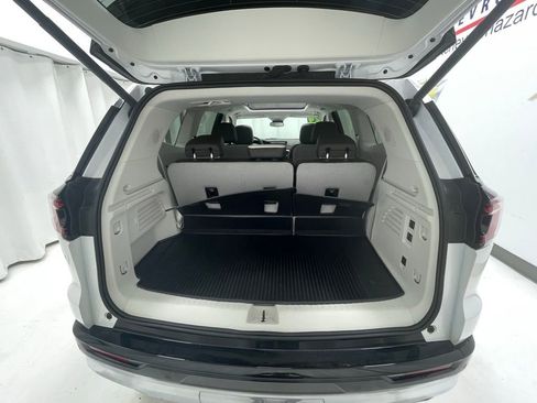 Used 2024 GMC Acadia Denali w/ LPO, Floor Liner Package image 8