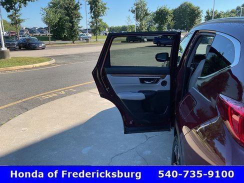 Used 2018 Honda CR-V Touring image 15