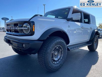 New 2025 Ford Bronco Outer Banks