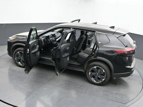 Used 2025 Nissan Rogue SV AWD/4WD image 62