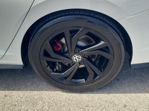 Used 2024 Volkswagen Jetta GLI Autobahn w/ GLI Black Package FWD image 27