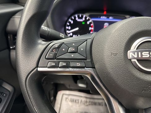 Used 2025 Nissan Sentra SV image 32