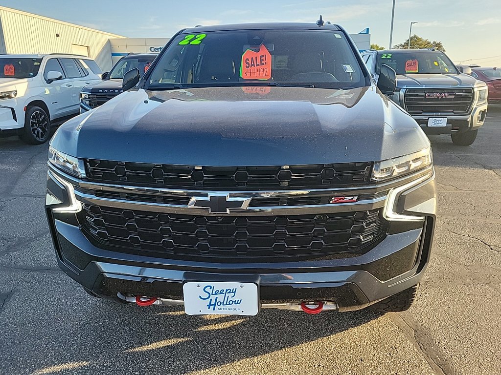 Used 2022 Chevrolet Tahoe Z71 w/ Luxury Package AWD/4WD image 2