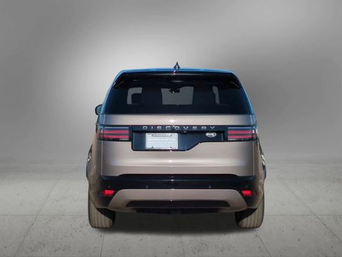 Used 2023 Land Rover Discovery S R-Dynamic image 5