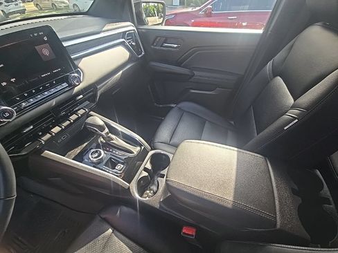 Used 2023 GMC Canyon Elevation w/ Convenience Package AWD/4WD image 25