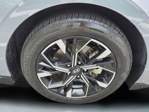 Used 2025 Hyundai Sonata SEL FWD image 16