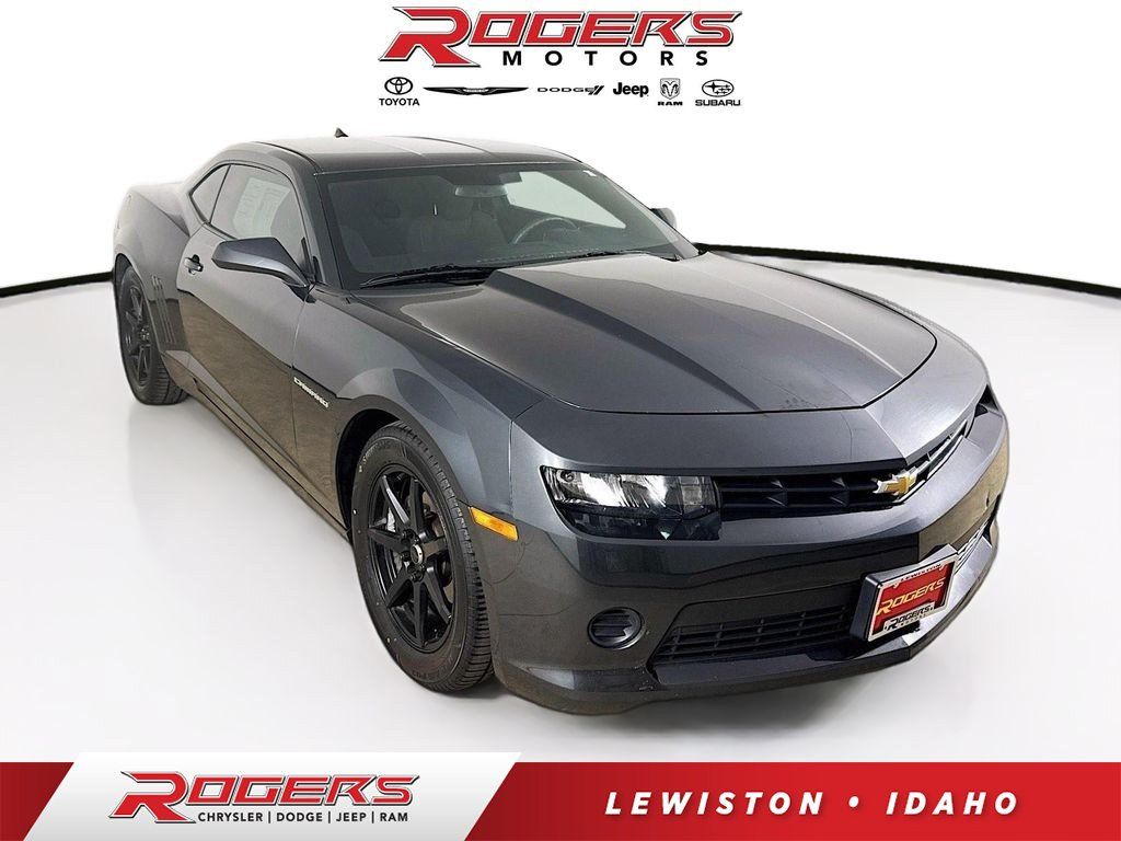 Used 2015 Chevrolet Camaro LS RWD image 1