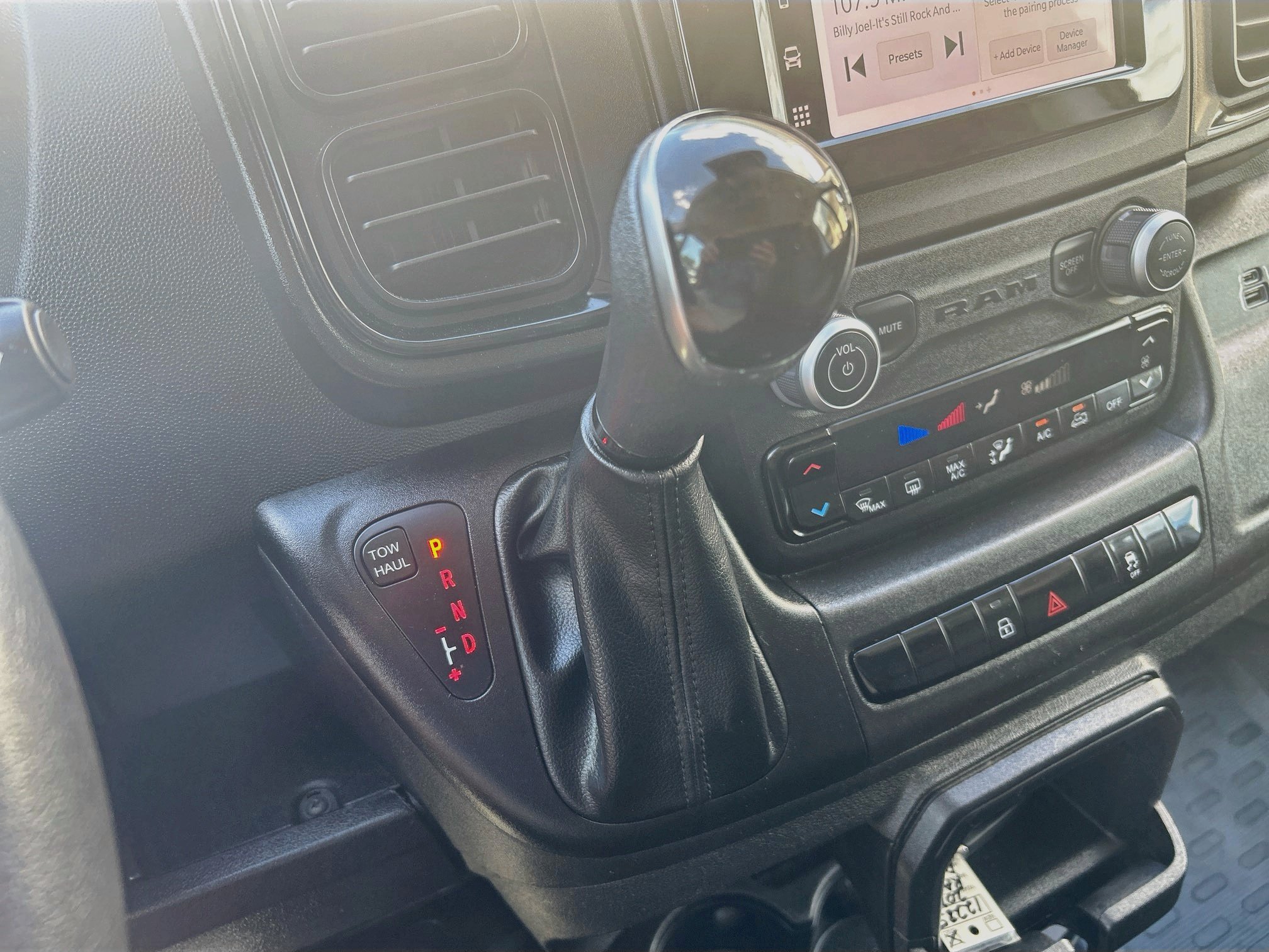 Used 2025 RAM ProMaster 2500 w/ Convenience Group FWD image 16