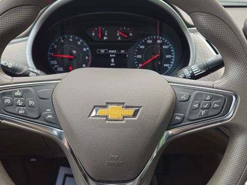 Used 2024 Chevrolet Malibu LT FWD image 11