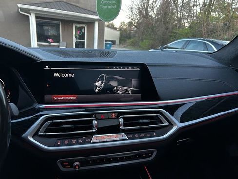 Used 2019 BMW X7 xDrive50i w/ M Sport Package image 23