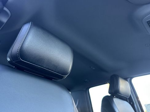 Used 2024 Ford F250 Lariat w/ Sport Appearance Package image 20