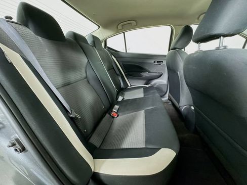 Used 2022 Nissan Versa SV FWD image 23