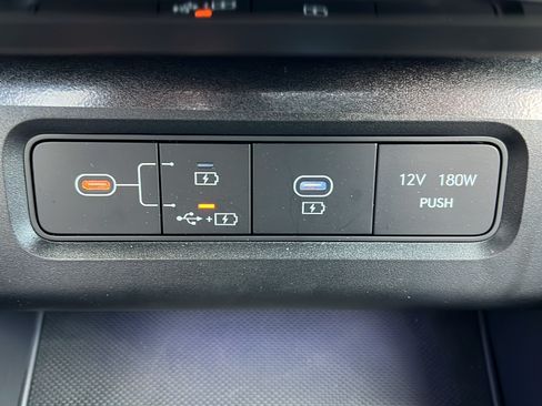Certified 2025 Hyundai Tucson Limited AWD/4WD image 20
