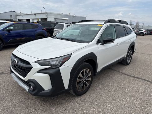Used 2023 Subaru Outback Limited image 1