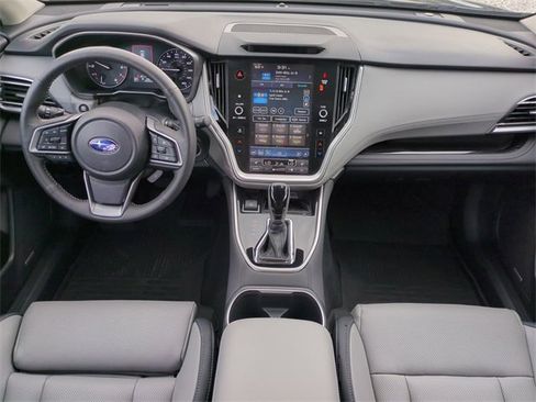 Used 2025 Subaru Outback Limited image 17