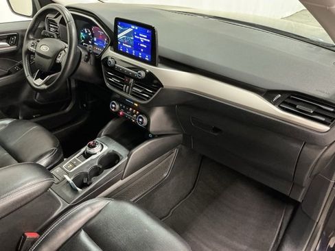 Used 2021 Ford Escape SEL image 19