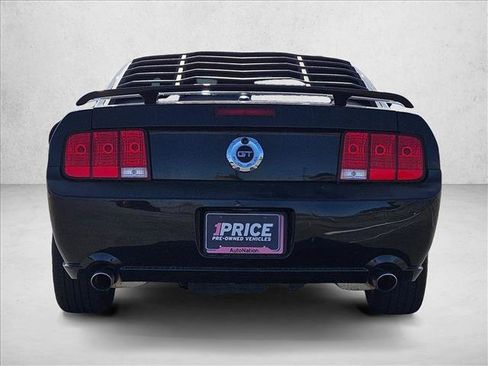 Used 2008 Ford Mustang GT RWD image 6