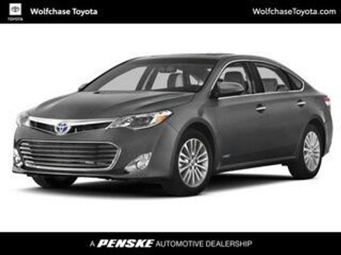Used 2013 Toyota Avalon XLE Touring FWD image 1