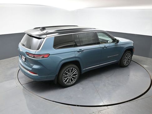 New 2026 Jeep Grand Cherokee L Summit w/ MOPAR Finishing Package AWD/4WD image 30