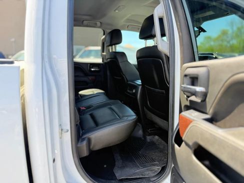 Used 2015 GMC Sierra 2500 SLT w/ Suspension Package, Off-Road AWD/4WD image 27