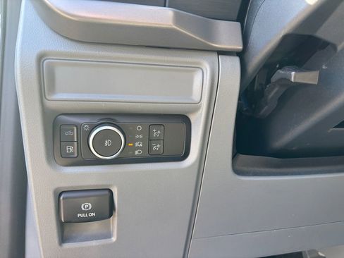 Used 2024 Ford F150 XLT w/ Mobile Office Package image 4