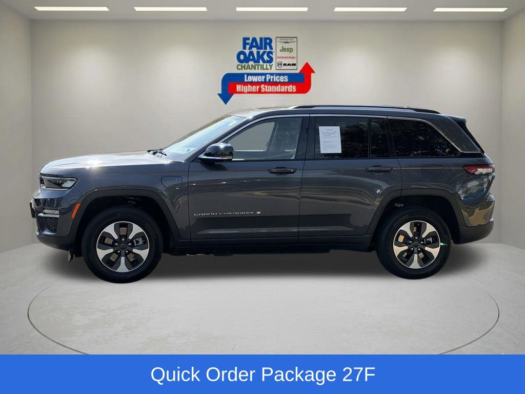 Used 2023 Jeep Grand Cherokee 4WD 4xe w/ Luxury Tech Group II image 12