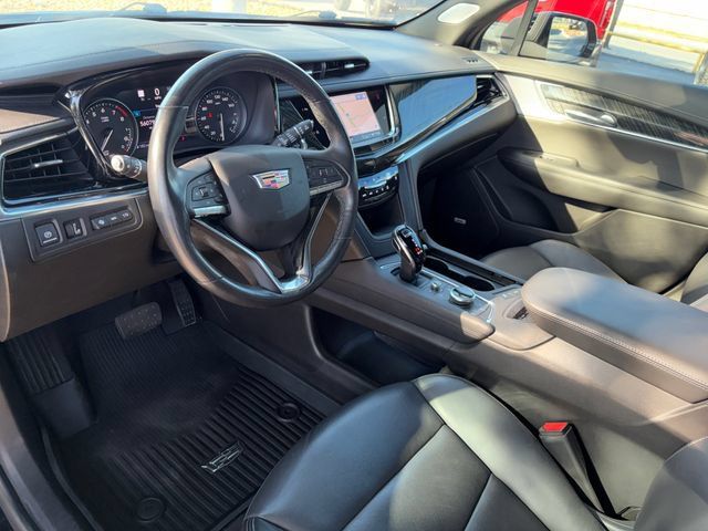 Used 2022 Cadillac XT6 Premium Luxury w/ Technology Package FWD image 8
