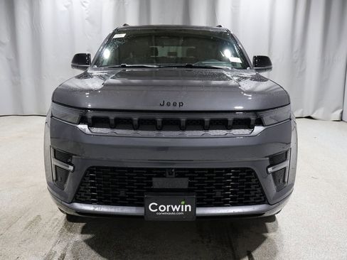 New 2026 Jeep Grand Wagoneer Limited AWD/4WD image 2