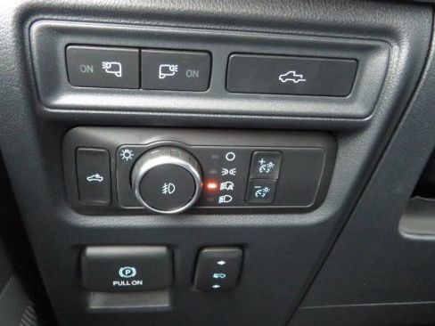 Certified 2022 Ford F150 Raptor w/ Raptor 37 Performance Package image 25