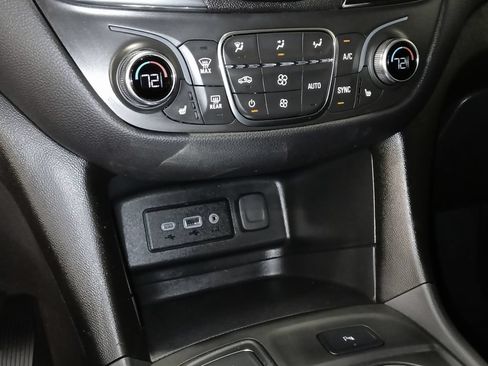 Used 2023 Chevrolet Equinox LT w/ Driver Convenience Package AWD/4WD image 20
