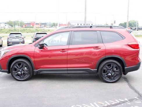 Used 2025 Subaru Ascent Bronze Edition AWD/4WD image 10