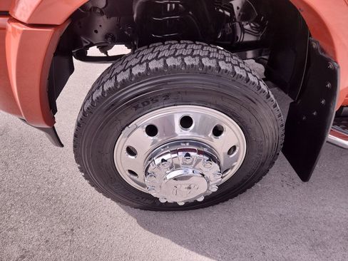 Used 2024 RAM 4500 Laramie image 10