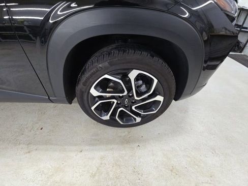 Used 2024 Chevrolet Trax RS w/ Driver Confidence Package image 12