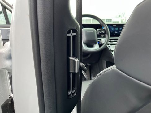 Used 2025 Hyundai Santa Fe SEL image 25