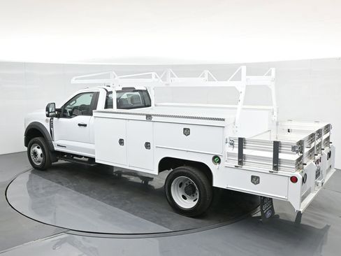 New 2025 Ford F450 XL w/ XL Chrome Package image 54