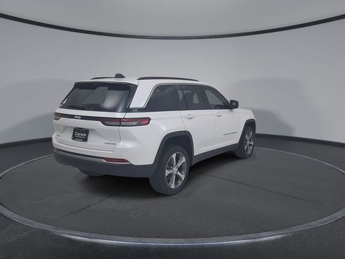 New 2026 Jeep Grand Cherokee Limited w/ Luxury Tech Group II AWD/4WD image 14
