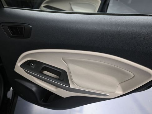 Used 2020 Ford EcoSport S image 27