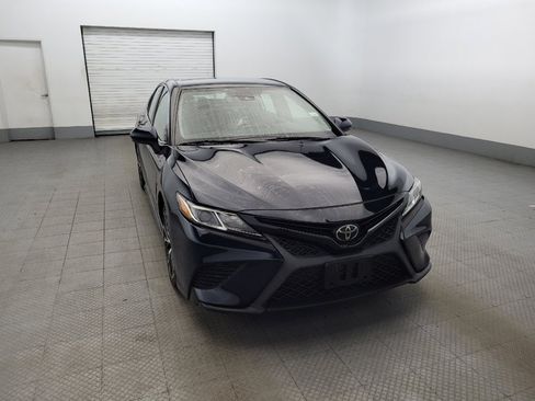 Used 2019 Toyota Camry SE image 14