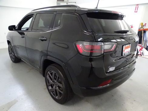 Used 2025 Jeep Compass Limited w/ High Altitude Package AWD/4WD image 22