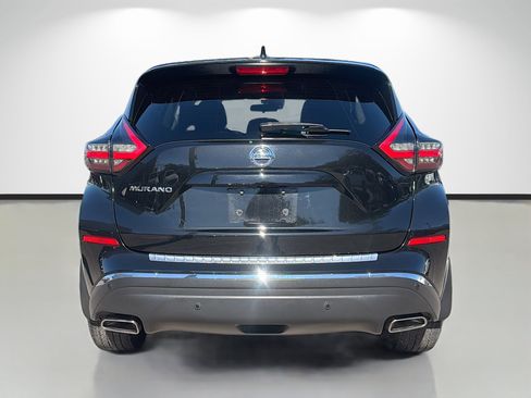Used 2021 Nissan Murano S image 4
